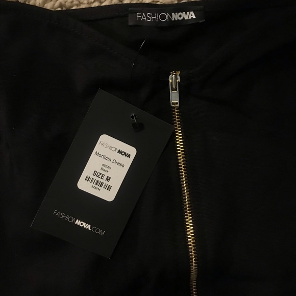 SLEEK & SEXY OFF THE SHOULDER BLACK DRESS - NWT! - Picture 4 of 5